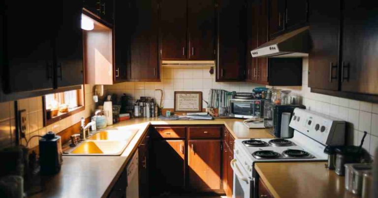 Small Kitchen Mistakes That Make The Space Feel Even Smaller (And How To Fix Them)[1]